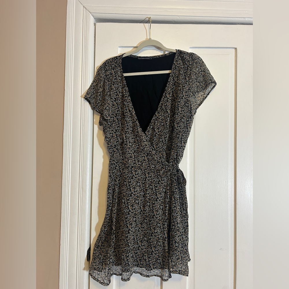 Abercrombie & Fitch Wrap Midi Dress